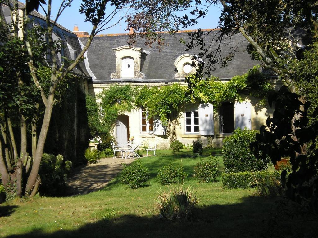 Manoir De Boisairault Bed & Breakfast Le Coudray-Macouard Bagian luar foto